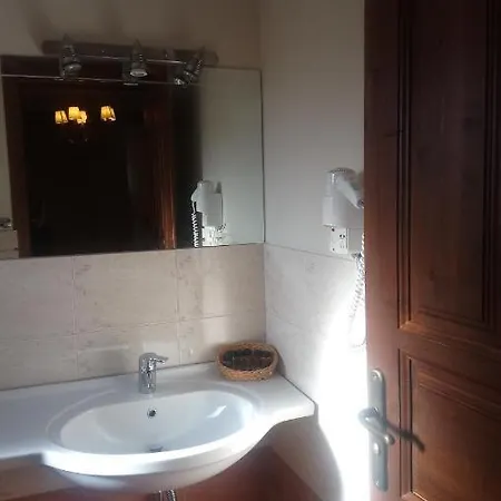 Pelasgos 3* Karítaina