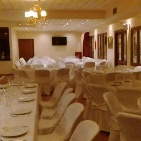 Hotel Pelasgos 3*