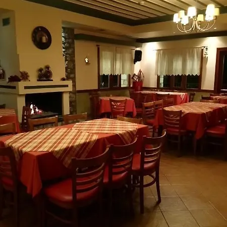 Hotel Pelasgos